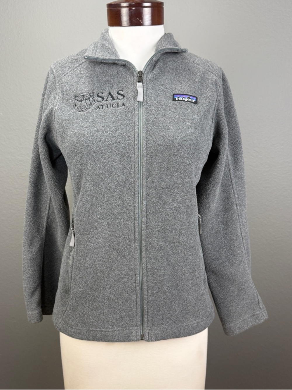 Patagonia Synchilla Women's Jacket Gray SAS At UCLA Logo XS Recycled Outdoor